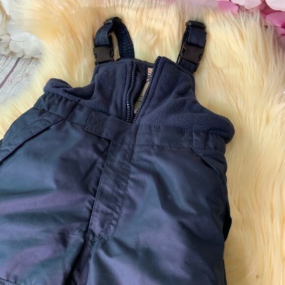 OshKosh Kids Snow Overall - Picture 9 of 13